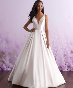 Brudklänning, brudkjole, Brudklänning i spets, Brudklänning i Mikado, Allure Bridal, Allure Romans