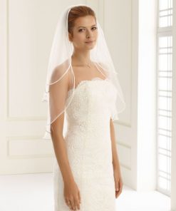 Brudslöja, slöja, Underkjol, Brudskor, Brudsmycken, Hårsmycken.