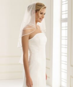 Brudslöja, slöja, Underkjol, Brudskor, Brudsmycken, Hårsmycken.