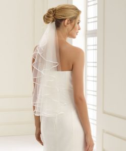 Brudslöja, slöja, Underkjol, Brudskor, Brudsmycken, Hårsmycken.