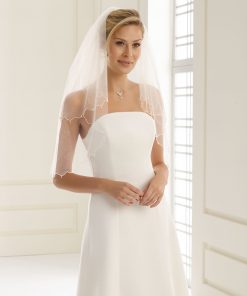 Brudklänning från Sweetheart en av Justin Alexanders Kollektioner En kort brudklänning i spets med avtagbar kjol i tyll. Brudklänning, brudklänningar, bröllopsklänning, bröllopsbutik