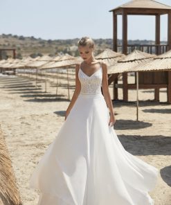 Brudklänning från HerveParis i bohemisk stil. enkla brudklänningar, Bröllopsbutik i Malmö, Bröllopsklänning, Skåne, Bröllopklänning, Brudkjole