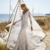 Brudklänning från HerveParis i bohemisk stil. enkla brudklänningar, Bröllopsbutik i Malmö, Bröllopsklänning, Skåne, Bröllopklänning, Brudkjole