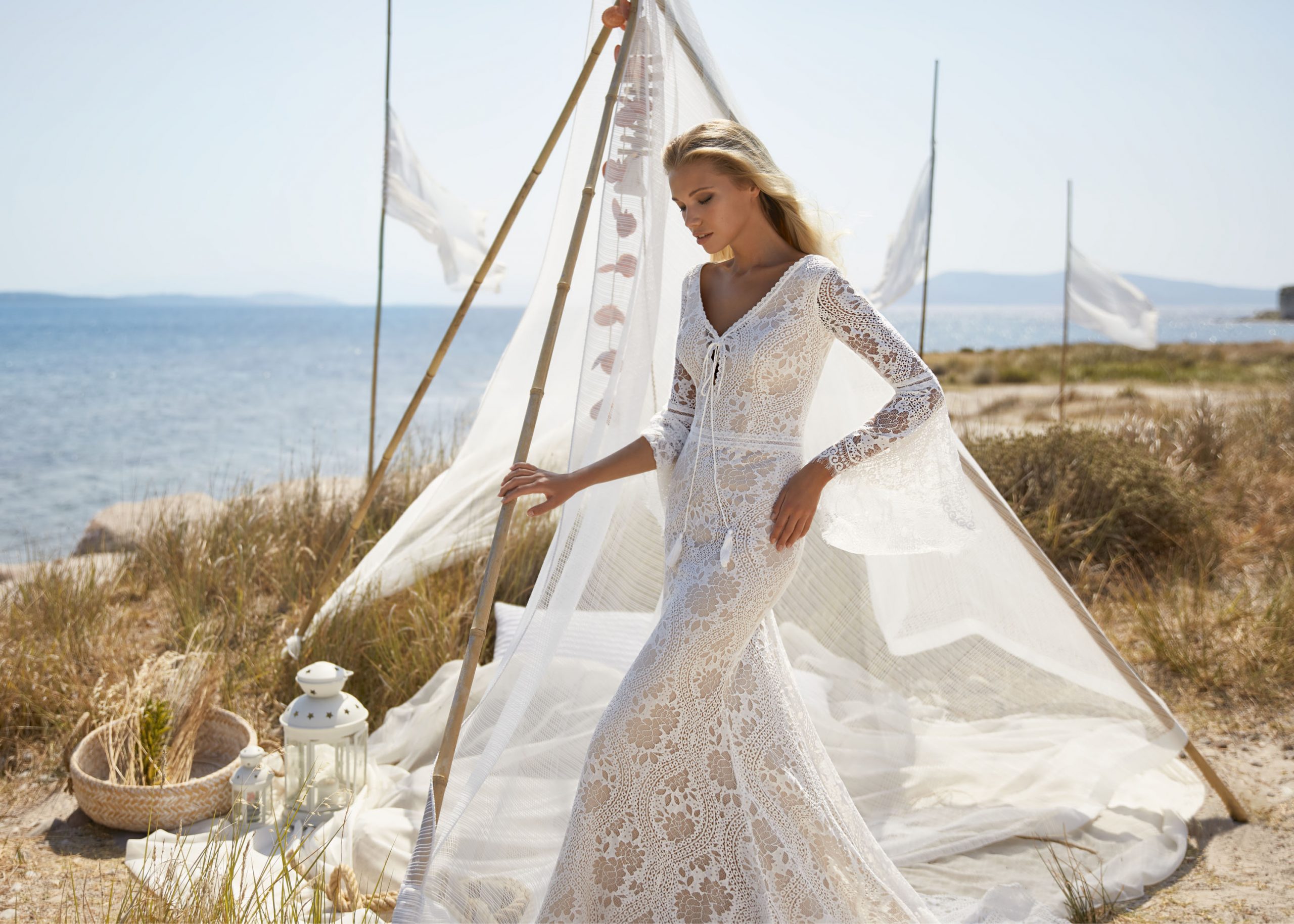 Brudklänning från HerveParis i bohemisk stil. enkla brudklänningar, Bröllopsbutik i Malmö, Bröllopsklänning, Skåne, Bröllopklänning, Brudkjole