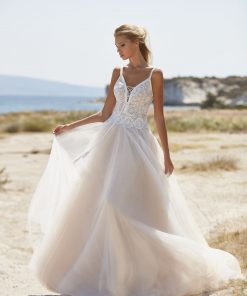 Brudklänning från HerveParis i bohemisk stil. enkla brudklänningar, Bröllopsbutik i Malmö, Bröllopsklänning, Skåne, Bröllopklänning, Brudkjole