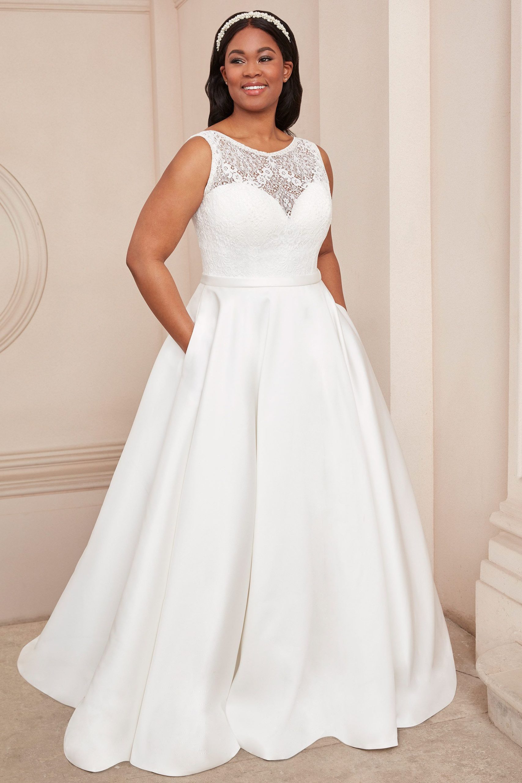 Brudklänning från Adore by Justin Alexander, Bröllopsklänning, brudklänning skåne, brudklänning Malmö, Brudkjole köpenhamn, Skånebröllop, bröllopsbutik Malmö, brudklänningsbutik Malmö