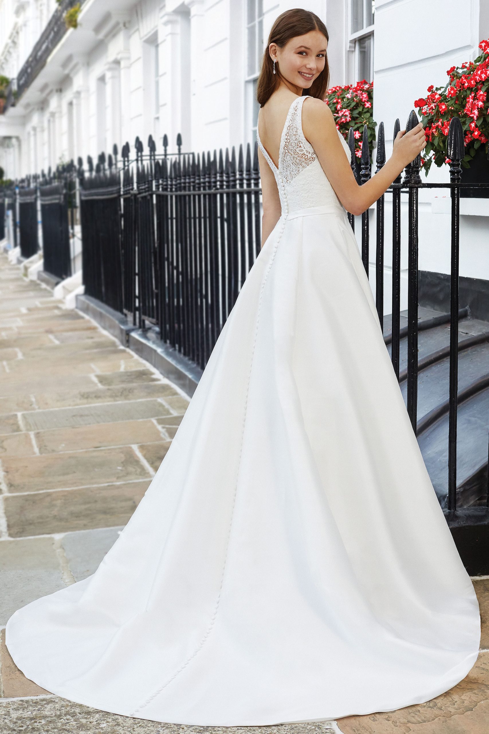 Brudklänning från Adore by Justin Alexander, Bröllopsklänning, brudklänning skåne, brudklänning Malmö, Brudkjole köpenhamn, Skånebröllop, bröllopsbutik Malmö, brudklänningsbutik Malmö