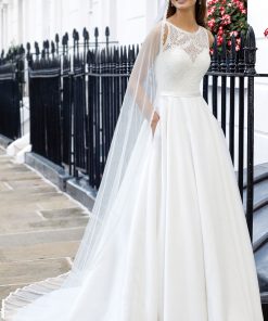 Brudklänning från Adore by Justin Alexander, Bröllopsklänning, brudklänning skåne, brudklänning Malmö, Brudkjole köpenhamn, Skånebröllop, bröllopsbutik Malmö, brudklänningsbutik Malmö