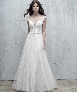 Brudklänning från Allure Bridals, Bröllopsklänning, brudklänning skåne, brudklänning Malmö, Brudkjole köpenhamn, Skånebröllop, bröllopsbutik Malmö, brudklänningsbutik Malmö