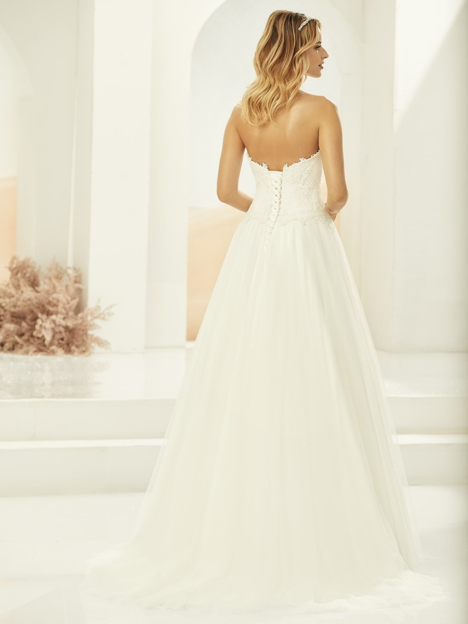 Brudklänning från bianco Evento , Bröllopsklänning, brudklänning skåne, brudklänning Malmö, Brudkjole köpenhamn, Skånebröllop, bröllopsbutik Malmö, brudklänningsbutik Malmö