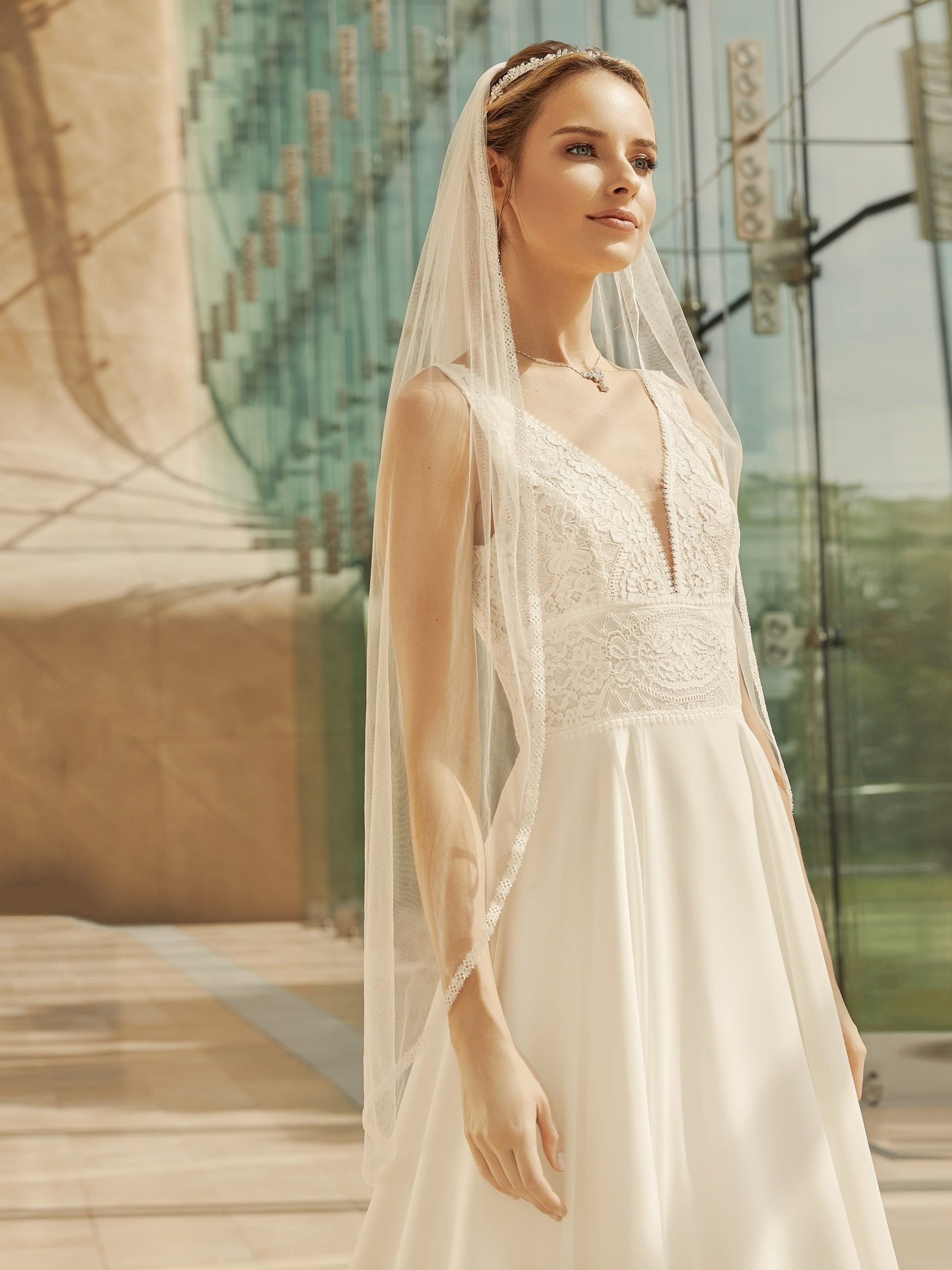 Brudklänning från bianco Evento , Bröllopsklänning, brudklänning skåne, brudklänning Malmö, Brudkjole köpenhamn, Skånebröllop, bröllopsbutik Malmö, brudklänningsbutik Malmö