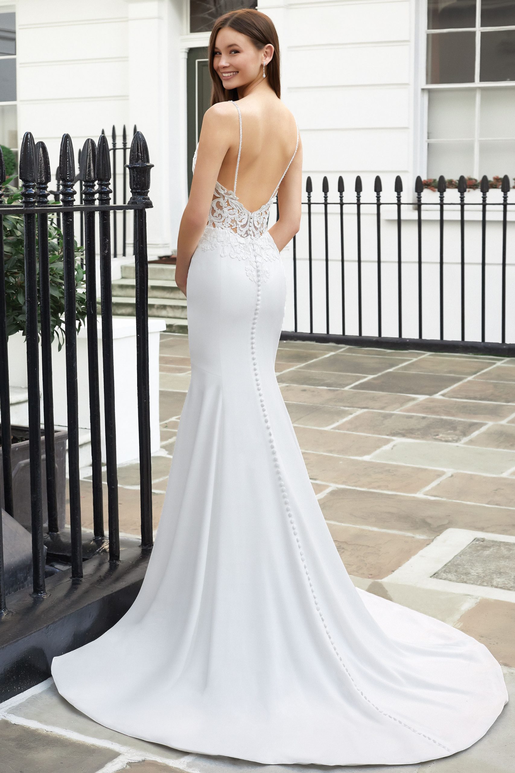 Brudklänning från Adore by Justin Alexander, Bröllopsklänning, brudklänning skåne, brudklänning Malmö, Brudkjole köpenhamn, Skånebröllop, bröllopsbutik Malmö, brudklänningsbutik Malmö