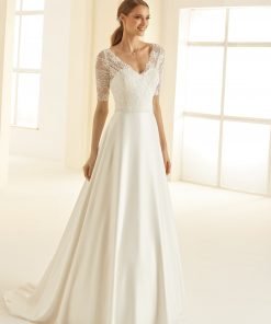 Brudklänning från bianco Evento , Plussize, Bröllopsklänning, brudklänning skåne, brudklänning Malmö, Brudkjole köpenhamn, Skånebröllop, bröllopsbutik Malmö, brudklänningsbutik Malmö, billig brudklänning, Brudklänning för 5000kr