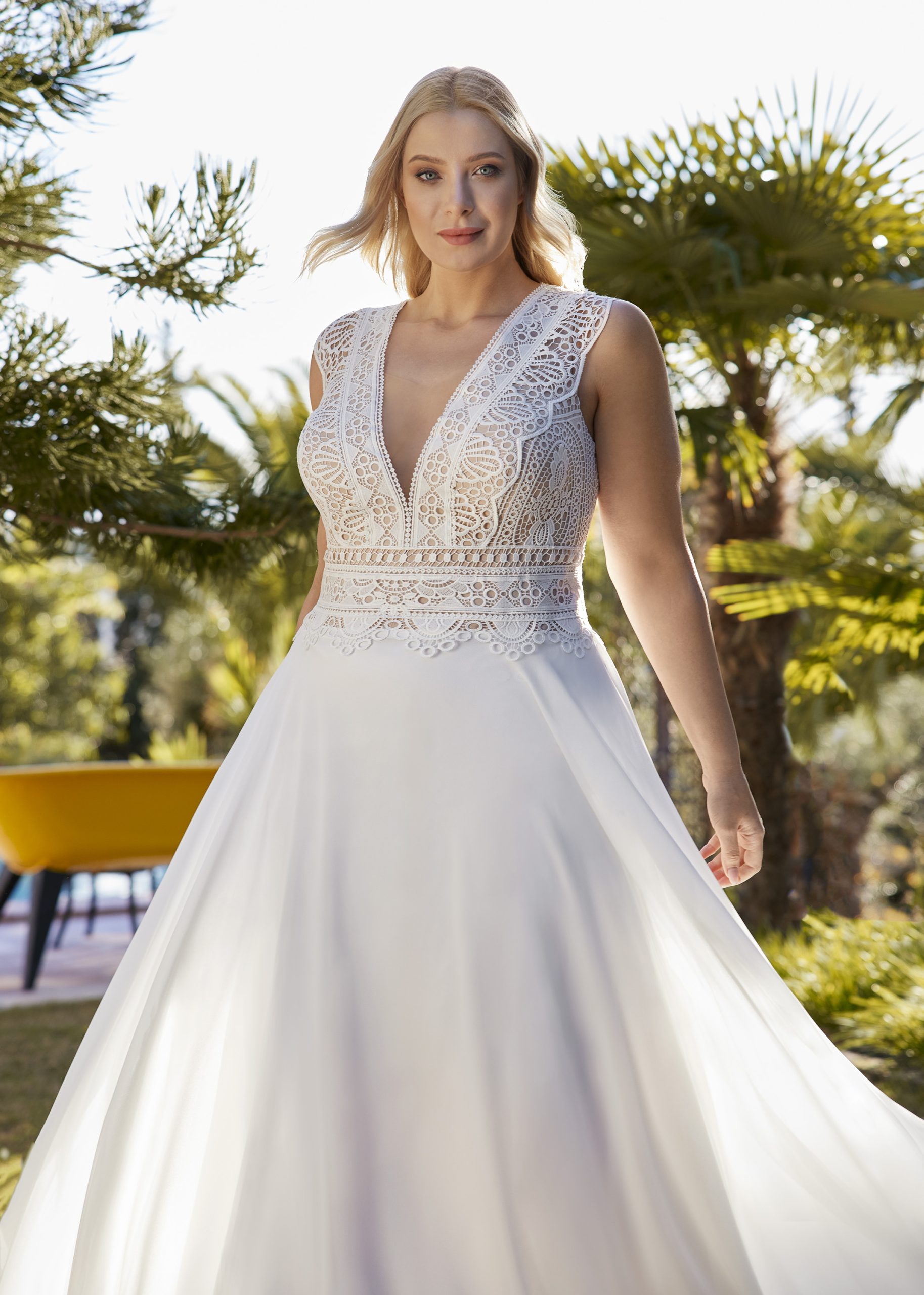 Brudklänning frånHerve Paris Freedom, Bröllopsklänning, brudklänning skåne, brudklänning Malmö, Brudkjole köpenhamn, Skånebröllop, bröllopsbutik Malmö, brudklänningsbutik Malmö, Plussize brudklänning, Stora storlekar, Plussize bröllopsklänning