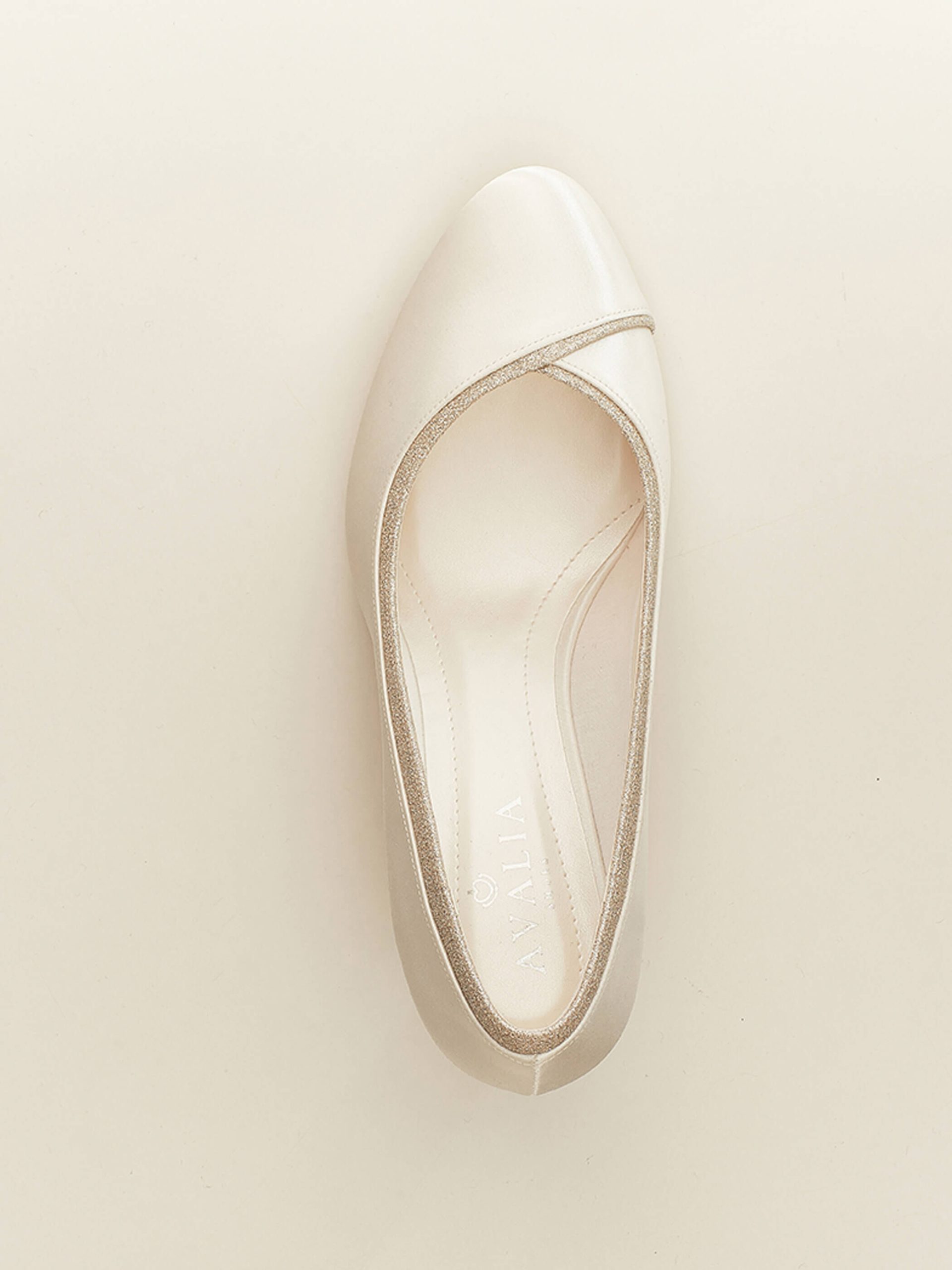 Brudskor från Bianco evento, Avalia shoes, vita brudskor, Ivory brudskor, brudskor i spets, brudskor i satin