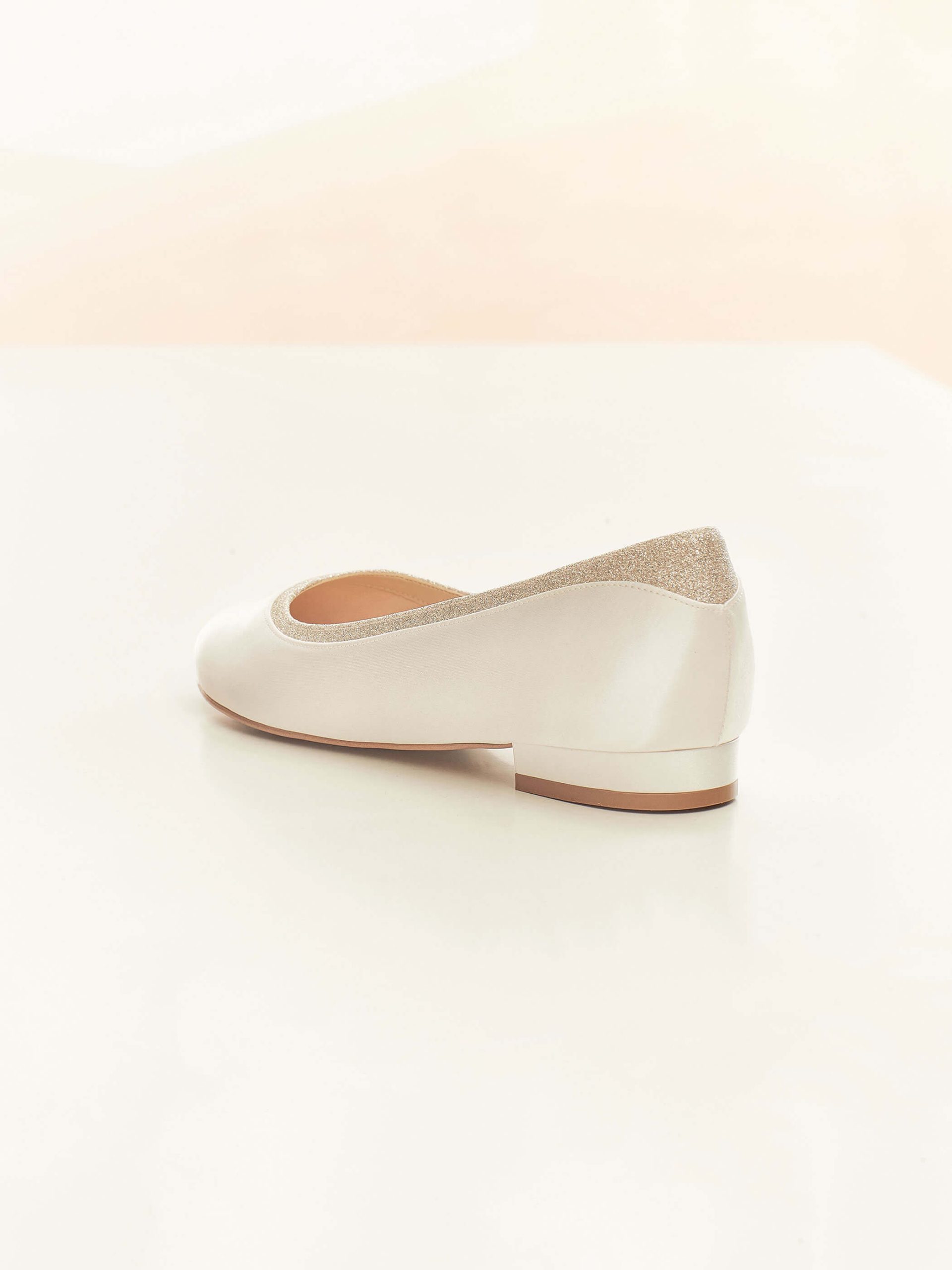 Brudskor från Bianco evento, Avalia shoes, vita brudskor, Ivory brudskor, brudskor i spets, brudskor i satin