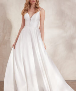 Brudklänning från Adore by Justin Alexander, Bröllopsklänning, brudklänning skåne, brudklänning Malmö, Brudkjole köpenhamn, Skånebröllop, bröllopsbutik Malmö, brudklänningsbutik Malmö