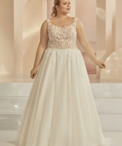 Brudklänning från Bianco Evento, Brudkjole, Brudklänning i Spets, brudklänning Chiffong, brudklänning i Tyll