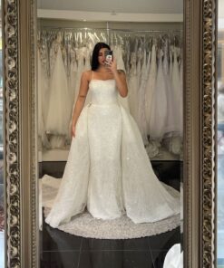 Brudklänning från Giafora Couture, Bröllopsklänning, brudklänning skåne, brudklänning Malmö, Brudkjole, köpenhamn, Skånebröllop, bröllopsbutik Malmö, brudklänningsbutik Malmö, Prinsessbröllop, Prinsessbrudklänning, Stora brudklänningar, Turkiska brudklänningar, Gelinlik, Sima Couture, فستان عروس، فستان عرس، فستان فرح، مالمو، كوبنهاغن، فساتين زفاف تركيا، فستان فخم