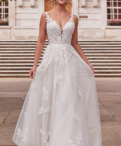 Brudklänning från Adore by Justin Alexander, Bröllopsklänning, brudklänning skåne, brudklänning Malmö, Brudkjole köpenhamn, Skånebröllop, bröllopsbutik Malmö, brudklänningsbutik Malmö