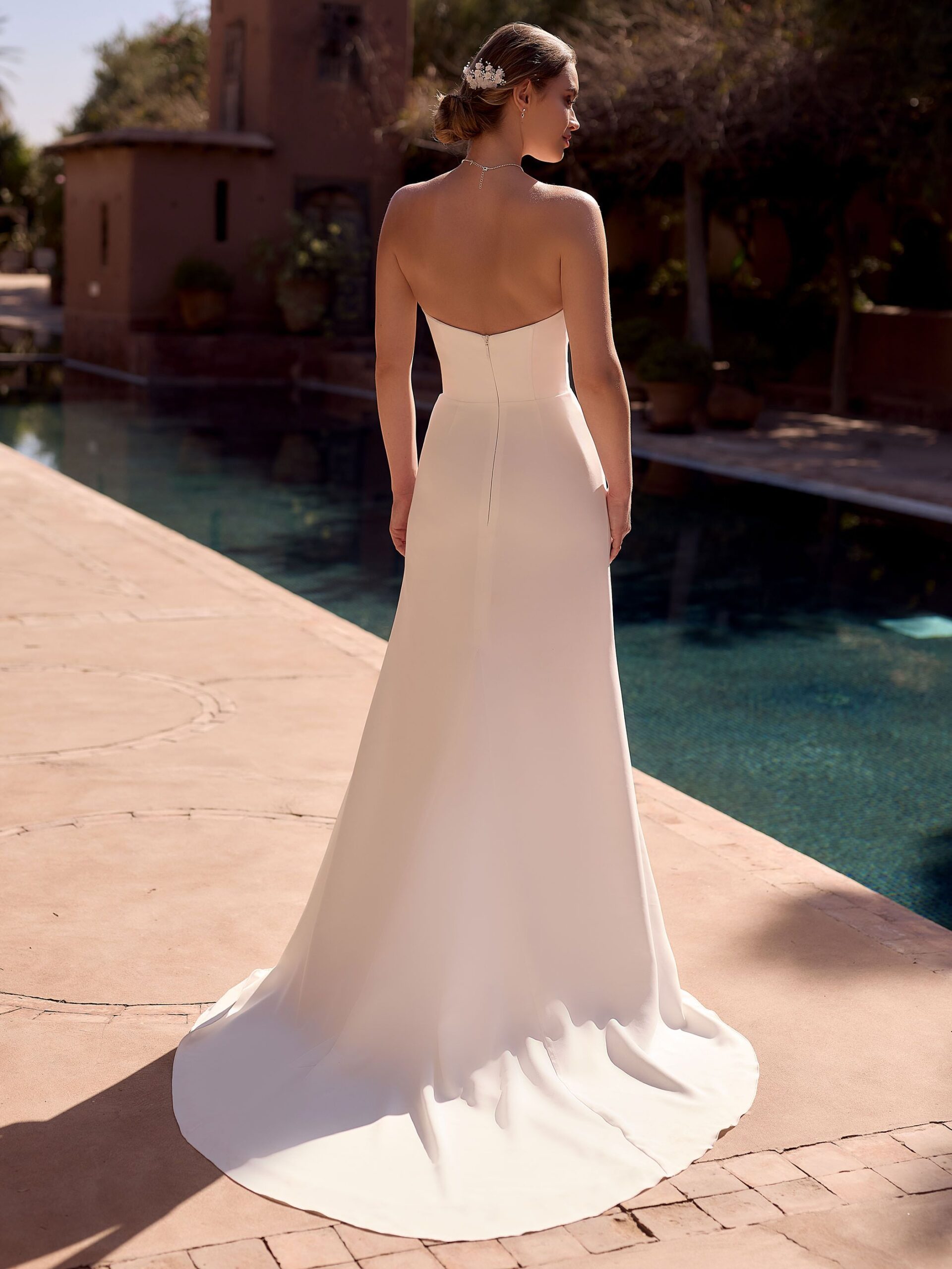 Brudklänning Nuvia från Bianco Evento - Bild 3