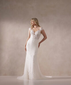 Brudklänning Nahara (11397) från Adore by Justin Alexander