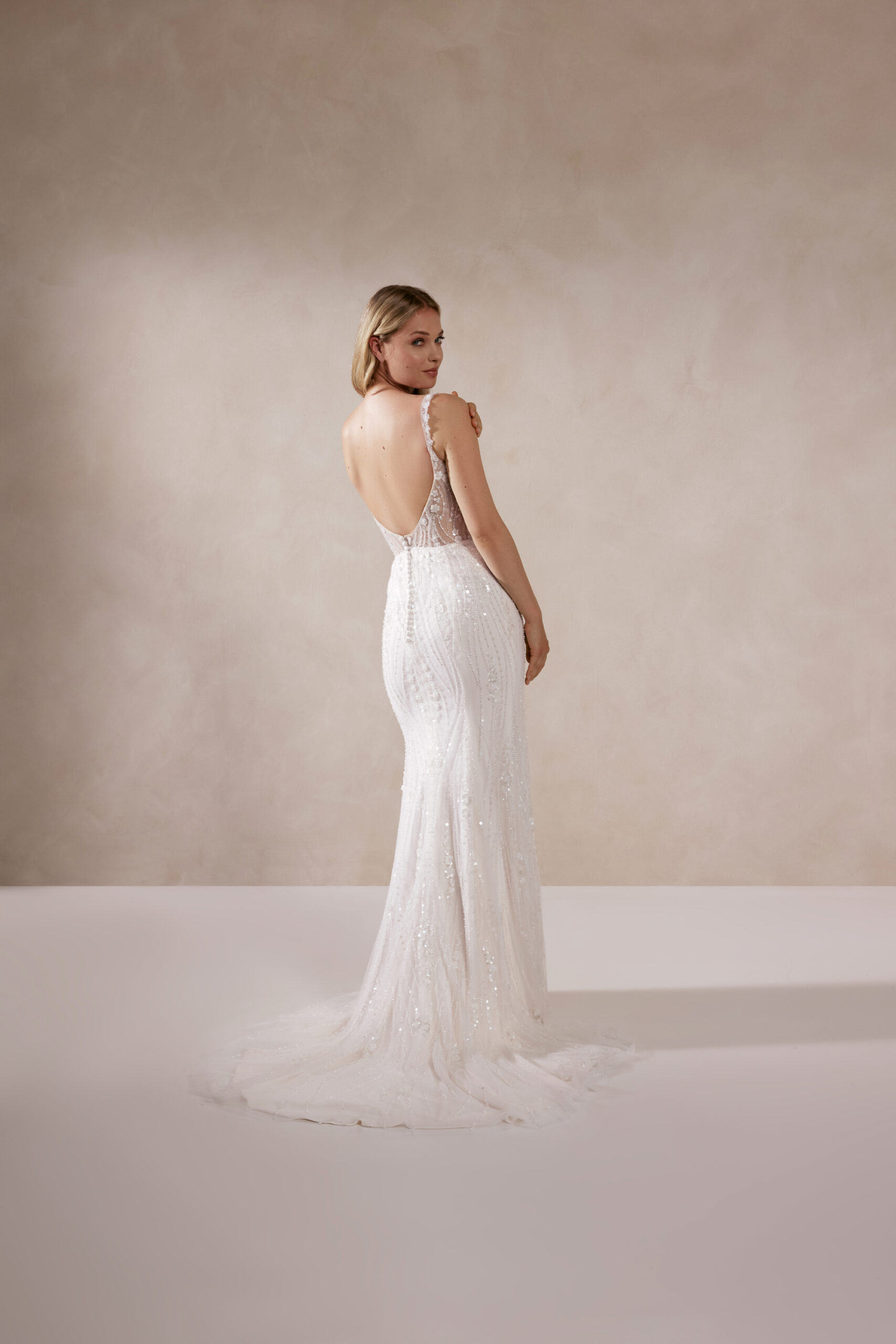 Brudklänning Lux (11400) från Adore by Justin Alexander - Bild 2