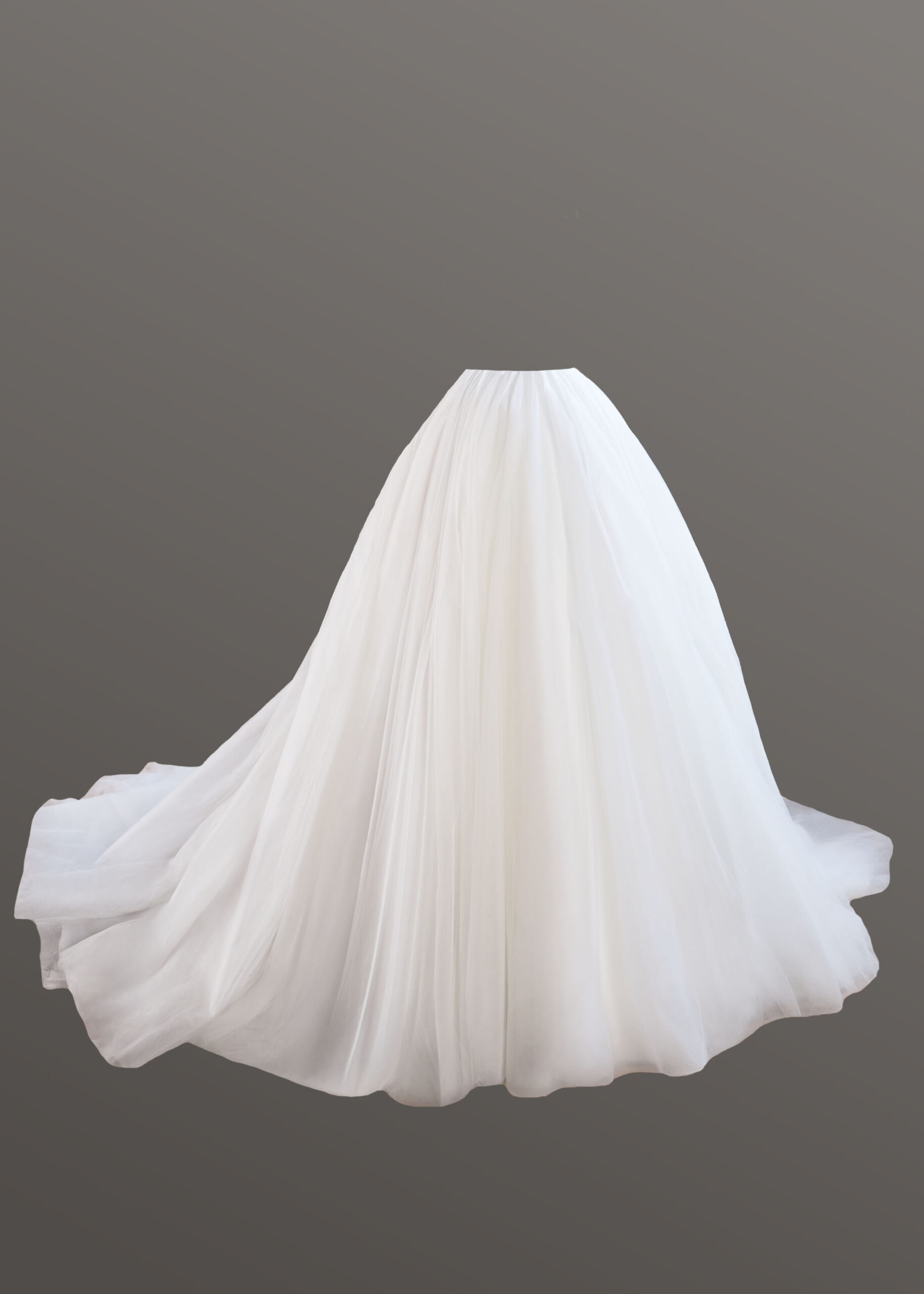 Romantisk brudkjol i lager av tyll i prinsessmodell – Norma från Herve Paris Mix & Match-kollektion